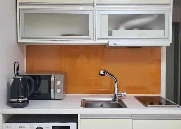 Cozy, 3min Walk From Sinchon Station Line2, Entire Private #신촌 #연대 #홍대 *