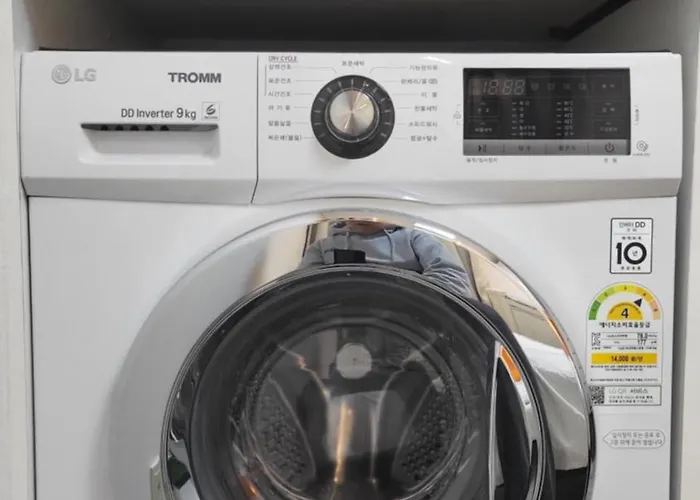 Cozy, 3min Walk From Sinchon Station Line2, Entire Private #신촌 #연대 #홍대 Appartamento Seul